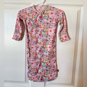 EUC Magnetic Me Colorful Floral Baby Sleep Gown NB-3 months